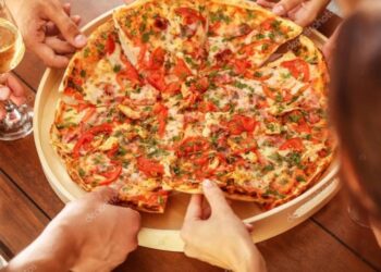 ¿Que sucede en nuestro cuerpo al comer pizza?