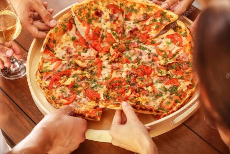 ¿Que sucede en nuestro cuerpo al comer pizza?