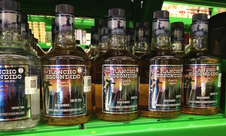 Mueren 8 personas en Guerrero por intoxicación de tequila