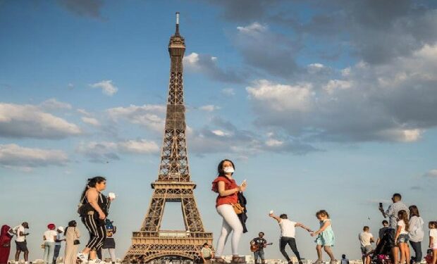 La Torre Eiffel reabrió después de 104 días
