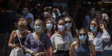 Nuevos brotes de coronavirus activan las alarmas en el mundo