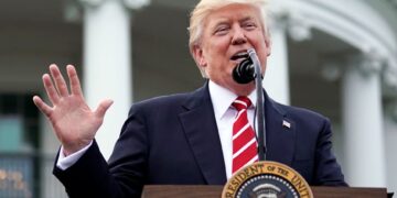 Corte da a Fiscal de Nueva York acceso a registros financieros de Trump; él denuncia enjuiciamiento político