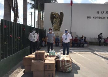Suministra Mario López material de higiene a hospitales de Matamoros