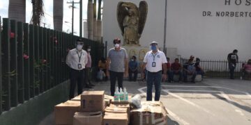Suministra Mario López material de higiene a hospitales de Matamoros