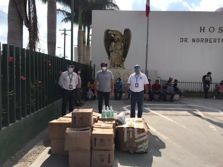 Suministra Mario López material de higiene a hospitales de Matamoros