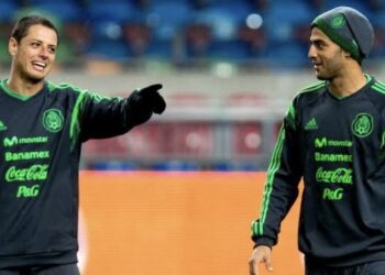 ‘Chicharito’ sobre Vela: “No es que yo tomé la decisión correcta y él no”