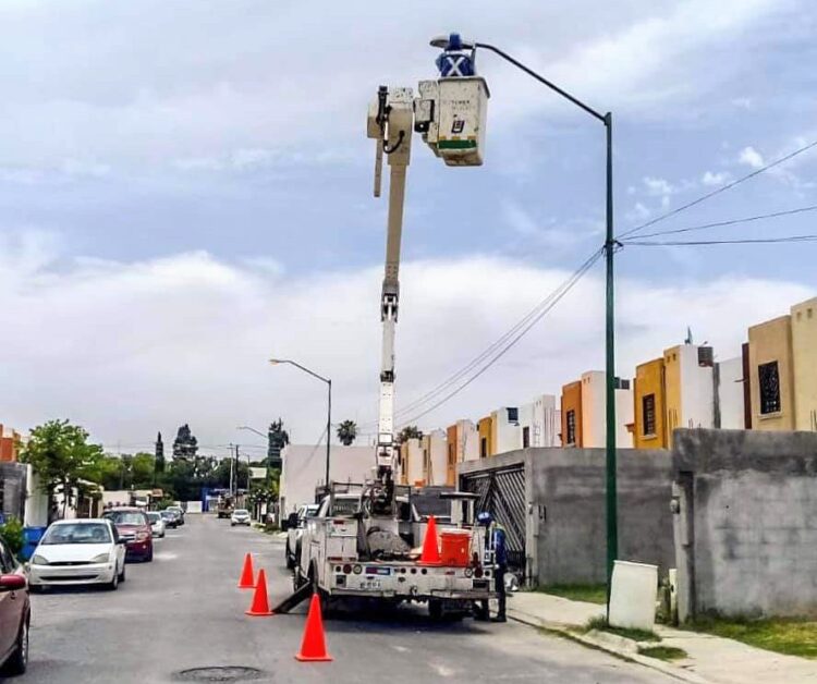 Hace Ayuntamiento de N. Laredo más obras de alumbrado