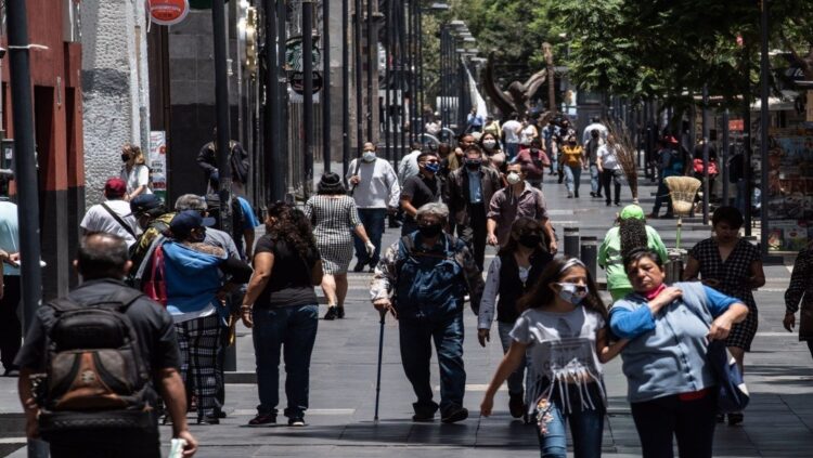 México rebasa los 300 mil casos positivos de covid-19