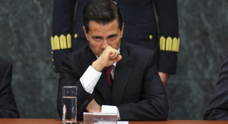 López desconoce si Peña Nieto está bajo custodia policial en España