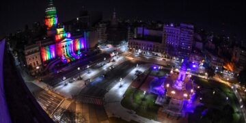 Argentina se pinta de arcoíris por 10 años de matrimonio igualitario