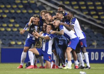 Porto y ‘Tecatito’ se consagran en Portugal