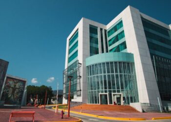 Reconoce Fitch Ratings trabajo de la UAT ante el coronavirus