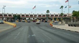 Restricción de viajes fronterizos a EU hasta el 20 de agosto