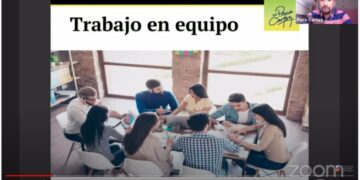 Imparten a estudiantes el Taller sobre trabajo en equipo