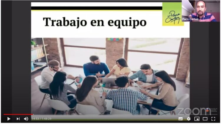 Imparten a estudiantes el Taller sobre trabajo en equipo
