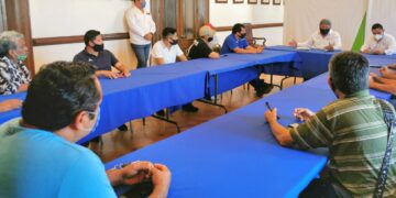 Tianguistas y comerciantes se suman al Plan Emergente por COVID-19.