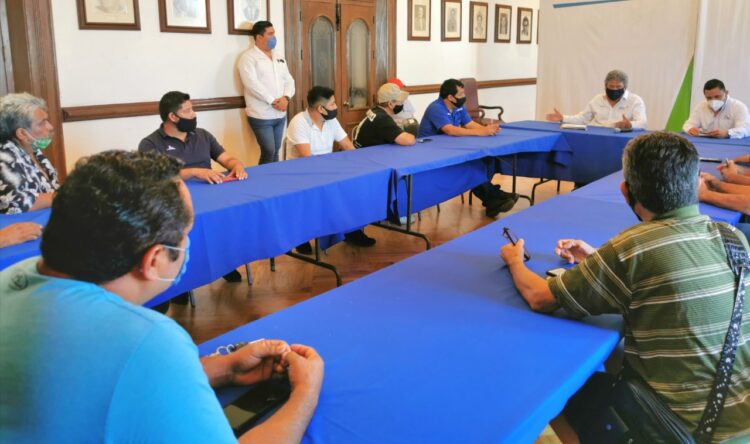 Tianguistas y comerciantes se suman al Plan Emergente por COVID-19.