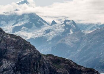 Sismo de 7.8 grados azota Alaska y activa alerta de tsunami