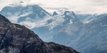 Sismo de 7.8 grados azota Alaska y activa alerta de tsunami