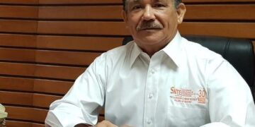 Denuncia SNTE anomalías de David García Flores en cambios de adscripción