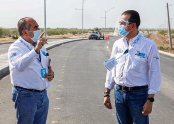 Constata Rivas avance del Bulevar Don León en N. Laredo