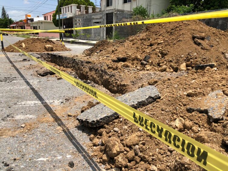 Rehabilitan drenaje en la Col. Pedro Sosa de Cd. Victoria