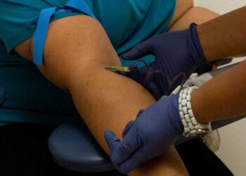 Prueba de sangre puede detectar cáncer con años de anticipación