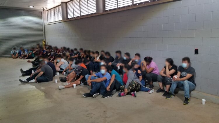  Patrulla Fronteriza captura 108 indocumentados en un día