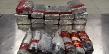 Confiscan metanfetamina y heroína por 1.2 millones de dólares