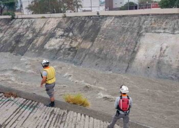 Corriente arrastra a menor en Nuevo LeónL; está desaparecido