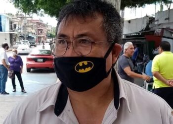 Constructores deben proporcionar equipo para evitar contagios de COVID.