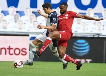 Rayados de Monterrey gana 3-1 a Diablos Rojos de Toluca 