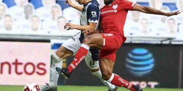 Rayados de Monterrey gana 3-1 a Diablos Rojos de Toluca 