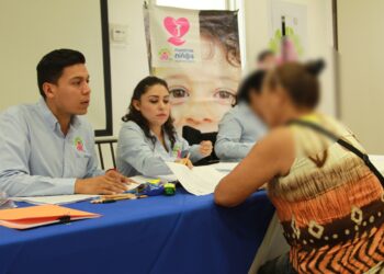 Entrega DIF Tamaulipas becas y despensas a beneficiarios de Nuestros Niños, Nuestro Futuro