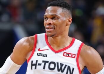 Russell Westbrook dio positivo a COVID-19