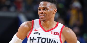 Russell Westbrook dio positivo a COVID-19