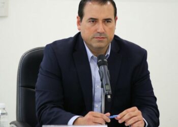 Debe AMLO escuchar a gobernadores en el tema del COVID-19