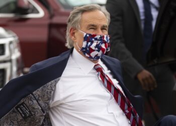 Cubrebocas obligatorio en Texas ordena gobernador Greg Abboutt