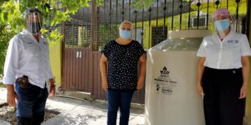 Llegan a Colonias  Miguel Alemán y Del Valle tinacos subsidiados