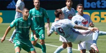 Mexicanos igualan fuerzas en el Celta-Betis 1-1