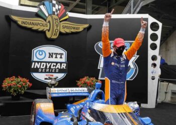 Tras 12 años, neozelandés Dixon gana 500 millas de Indianápolis