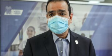 Mata Covid-19 a 55 neolaredenses y 28 de Laredo, Texas