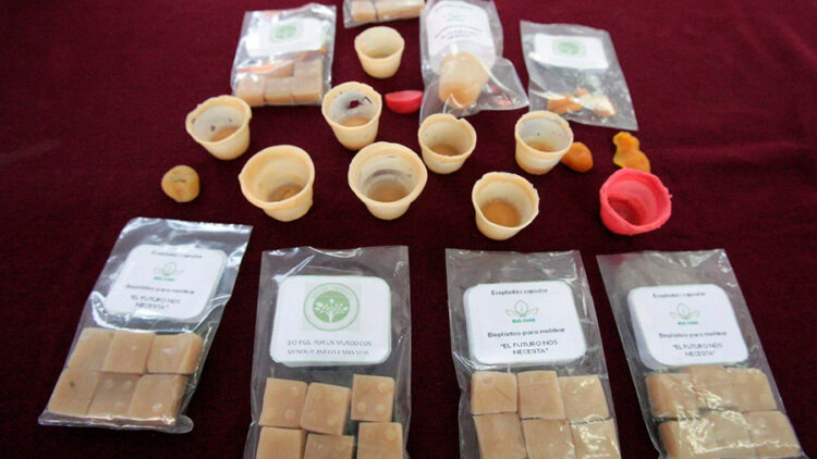 Crean bioplástico de cáscara de naranja alumnos del Politécnico