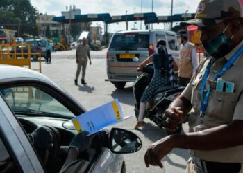 India vuelve a confinar a más de 130 millones de personas