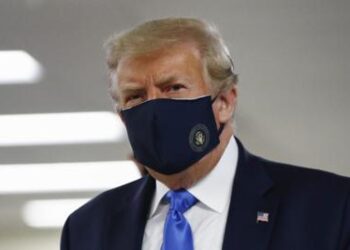 Trump vuelve a propagar teorías infundadas sobre el virus