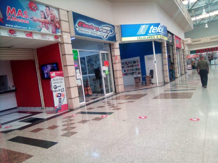 Negocios no esenciales abrirán de 9 am  a 5 pm