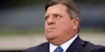 Miguel Herrera descartó los fichajes de Arturo Vidal y Willian al América