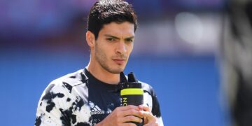 Manchester United estaría dispuesto a pagar por Raúl Jiménez