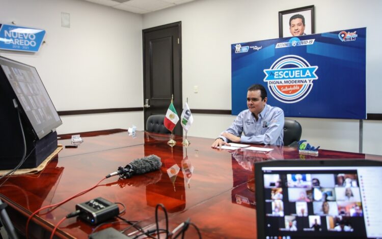 Entrega Rivas de manera virtual apoyos a escuelas