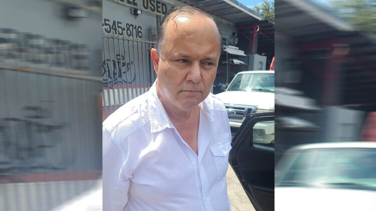 Detienen a ex gobernador de Chihuahua en Florida